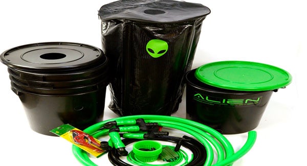 Alien bubble buckets for hydroponic cannabis growing system