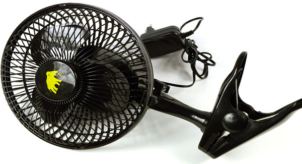 Rotating fan