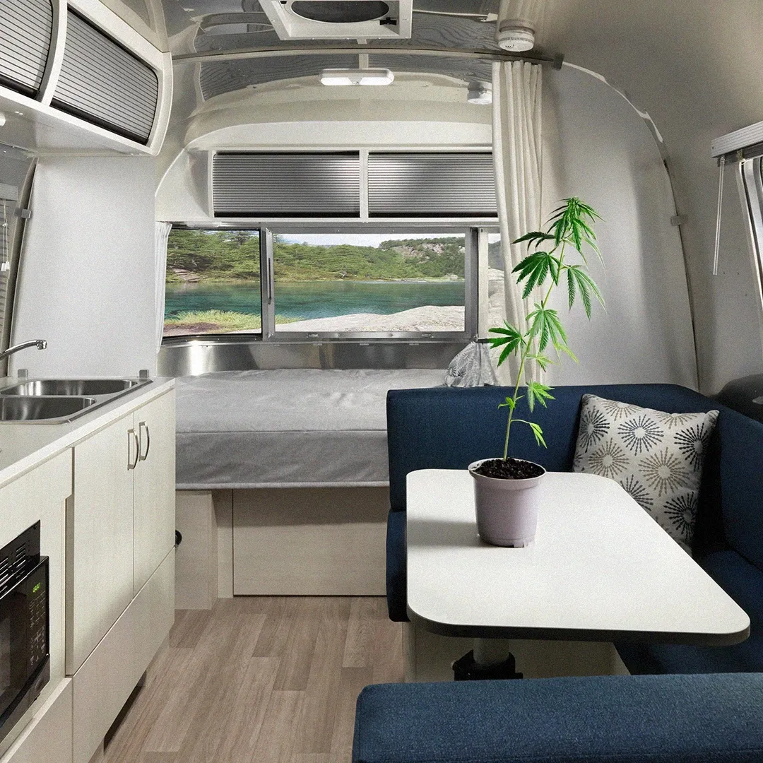 Airstream 06 - square Airstream 06 - square