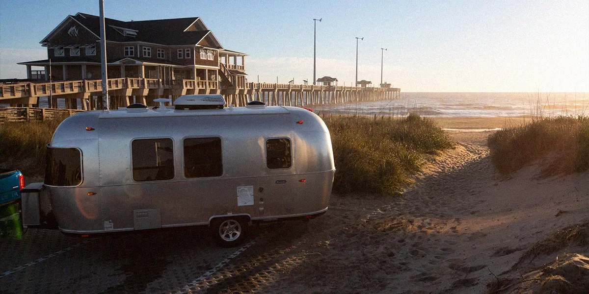 Airstream 02 - thin Airstream 02 - thin